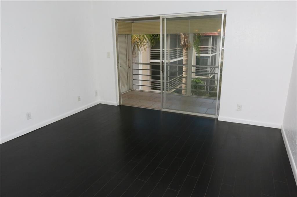 LAS VISTAS - Residential