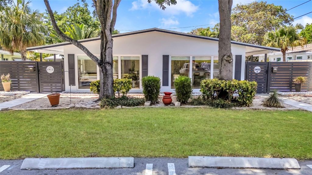 Photo of 2412 NE 4th Street #W, Pompano Beach, FL 33062 (MLS # F10546652)