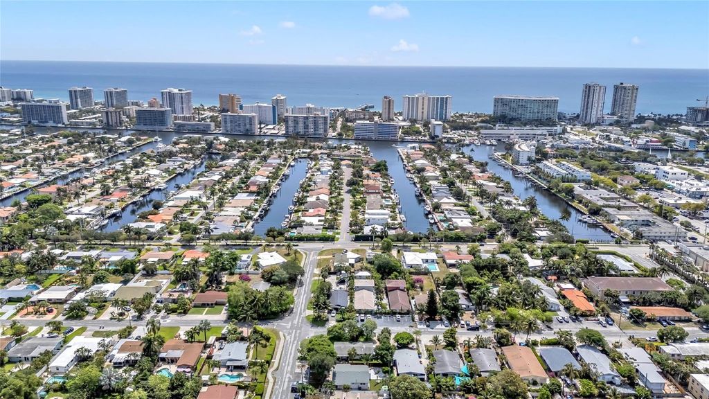 Photo of 2412 NE 4th Street #W, Pompano Beach, FL 33062 (MLS # F10546652)