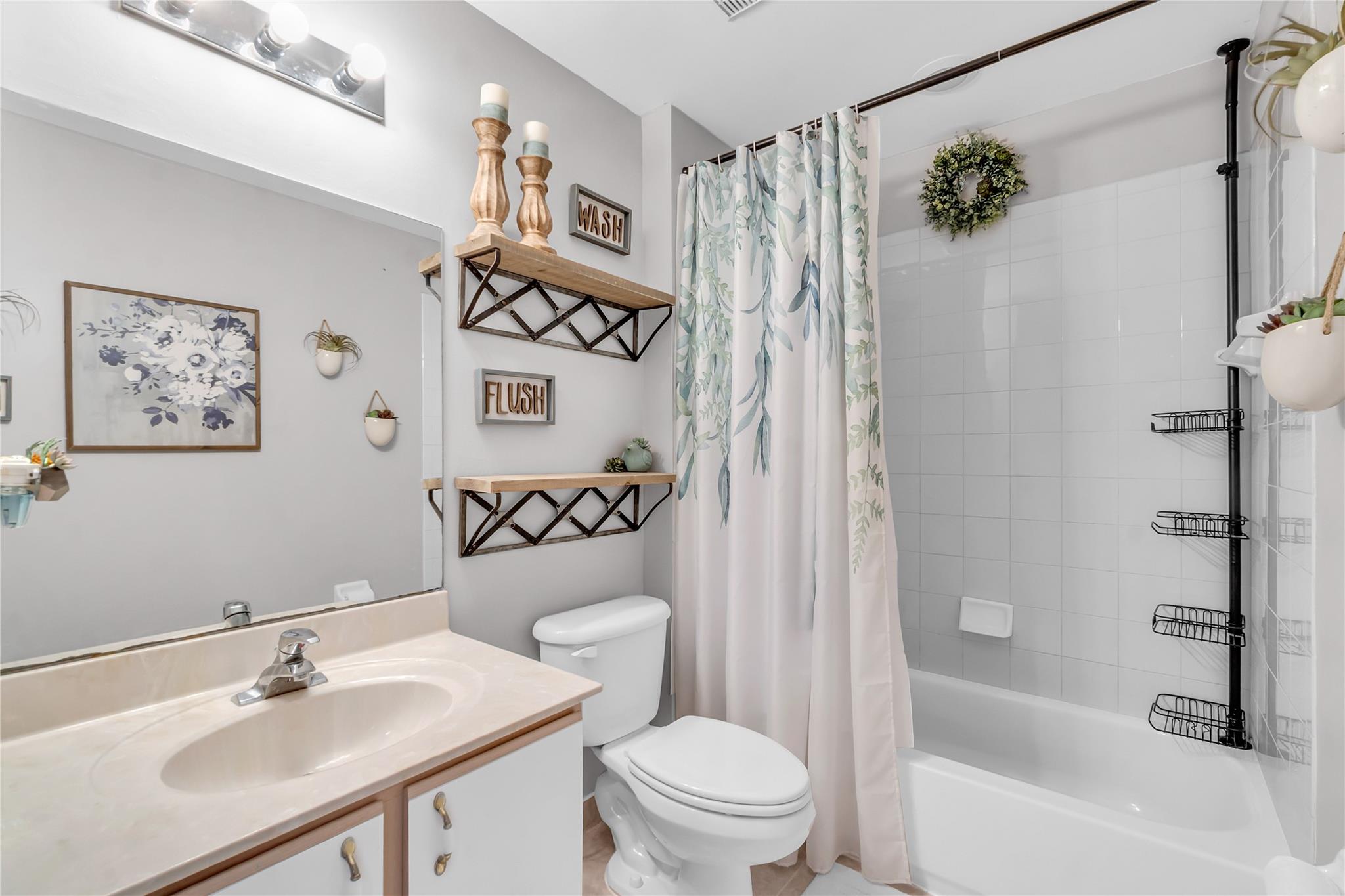 Lakeview West 158-44 B - Residential