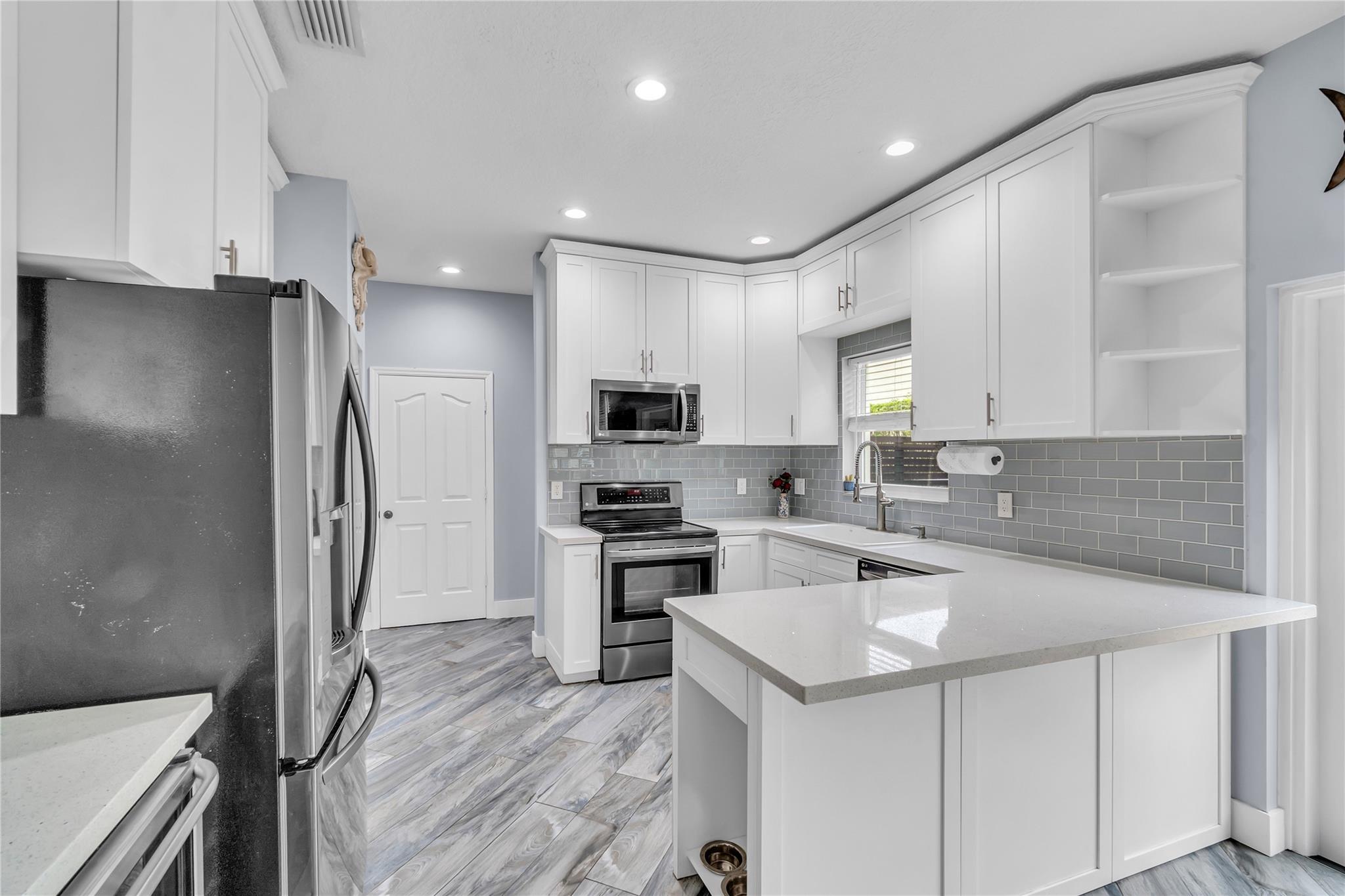 Lakeview West 158-44 B - Residential