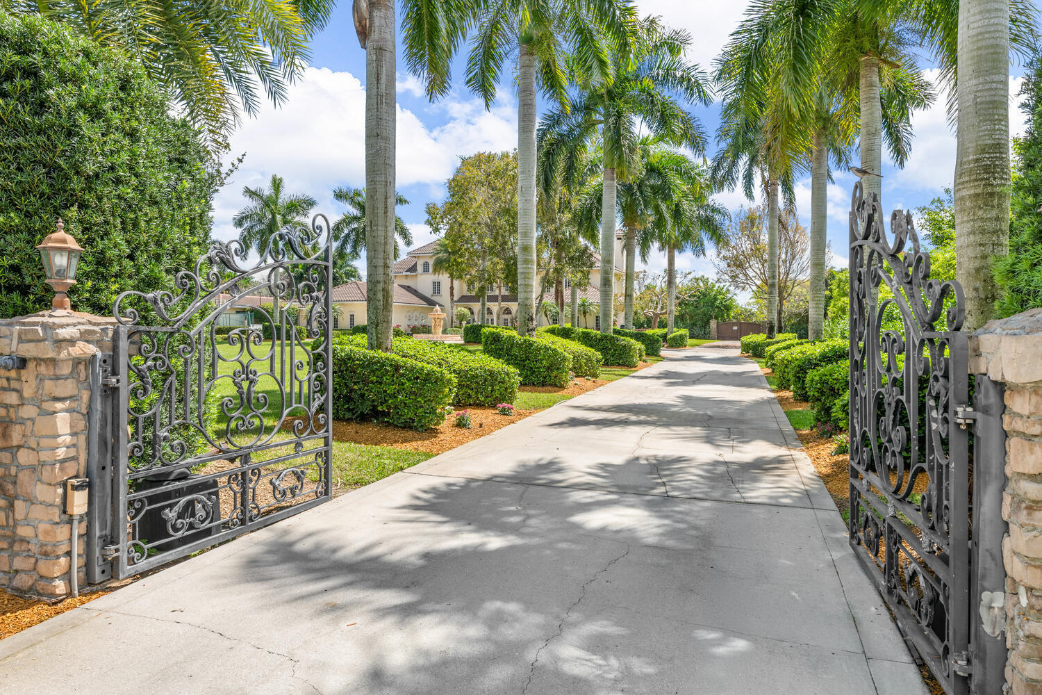 PADDOCK PARK NO 2 OF WELLINGTON - Residential