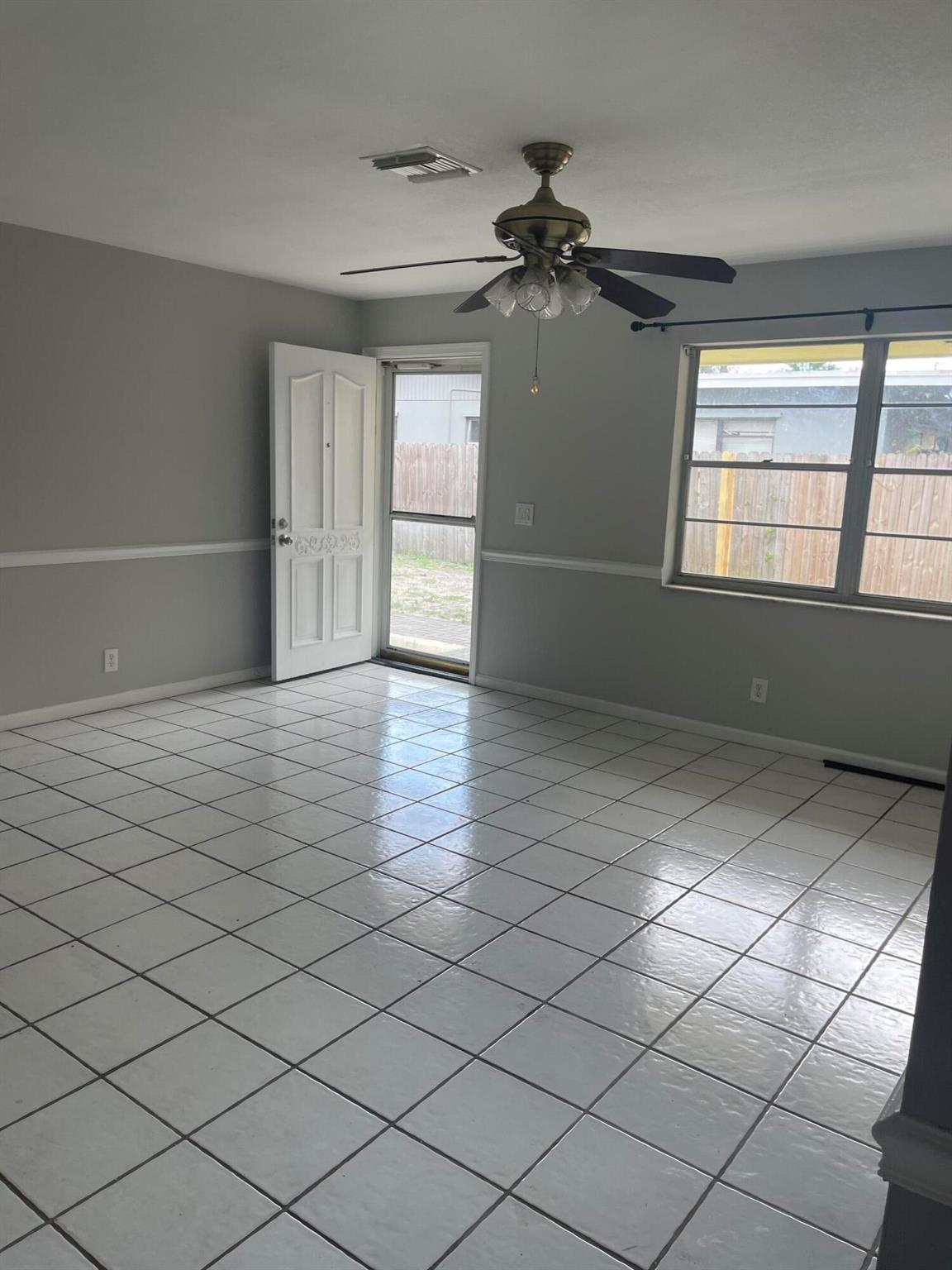 4425 Steven Road W