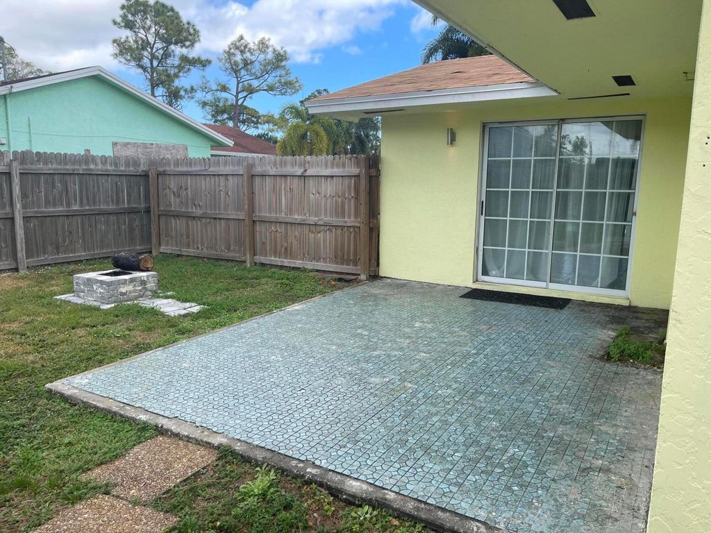 Photo of 4425 Steven Road W, Lake Worth, FL 33461 (MLS # R11105394)
