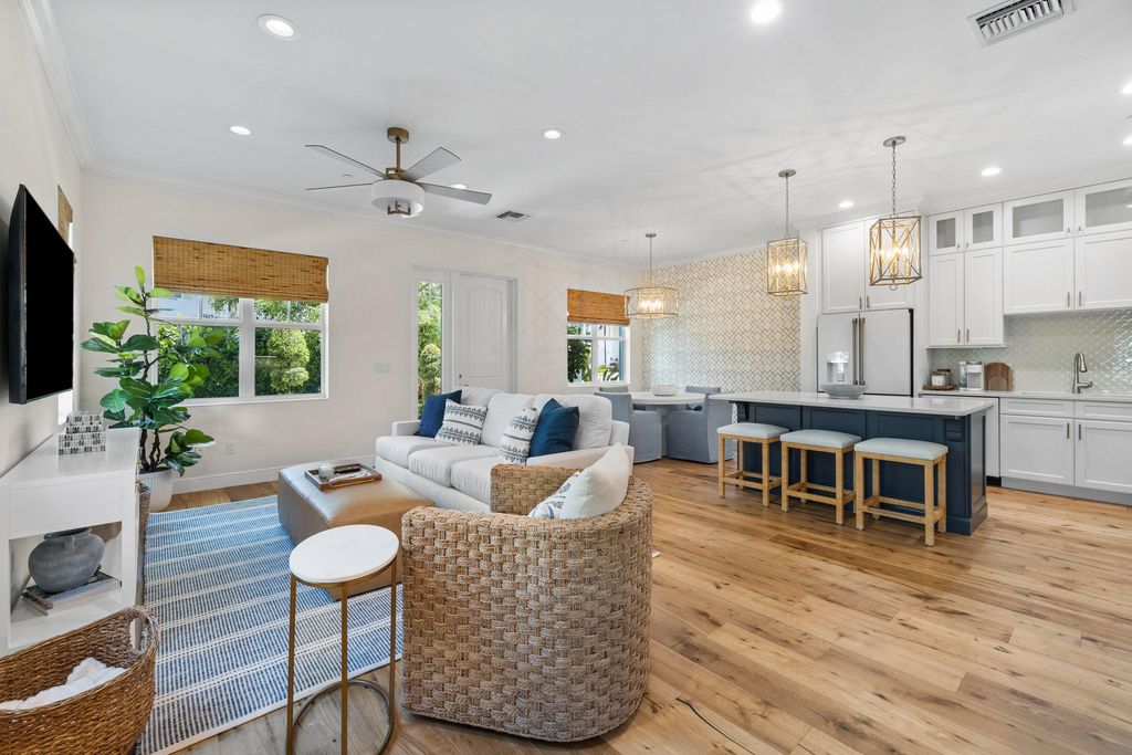 Photo of 310 Inlet Waters Circle, Jupiter, FL 33477 (MLS # R11107387)