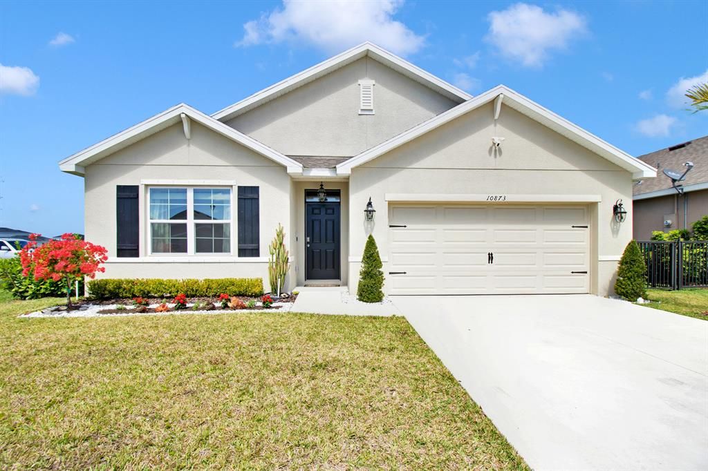 Photo of 10873 SW Pacini Way Way, Port St Lucie, FL 34987 (MLS # R10786074)