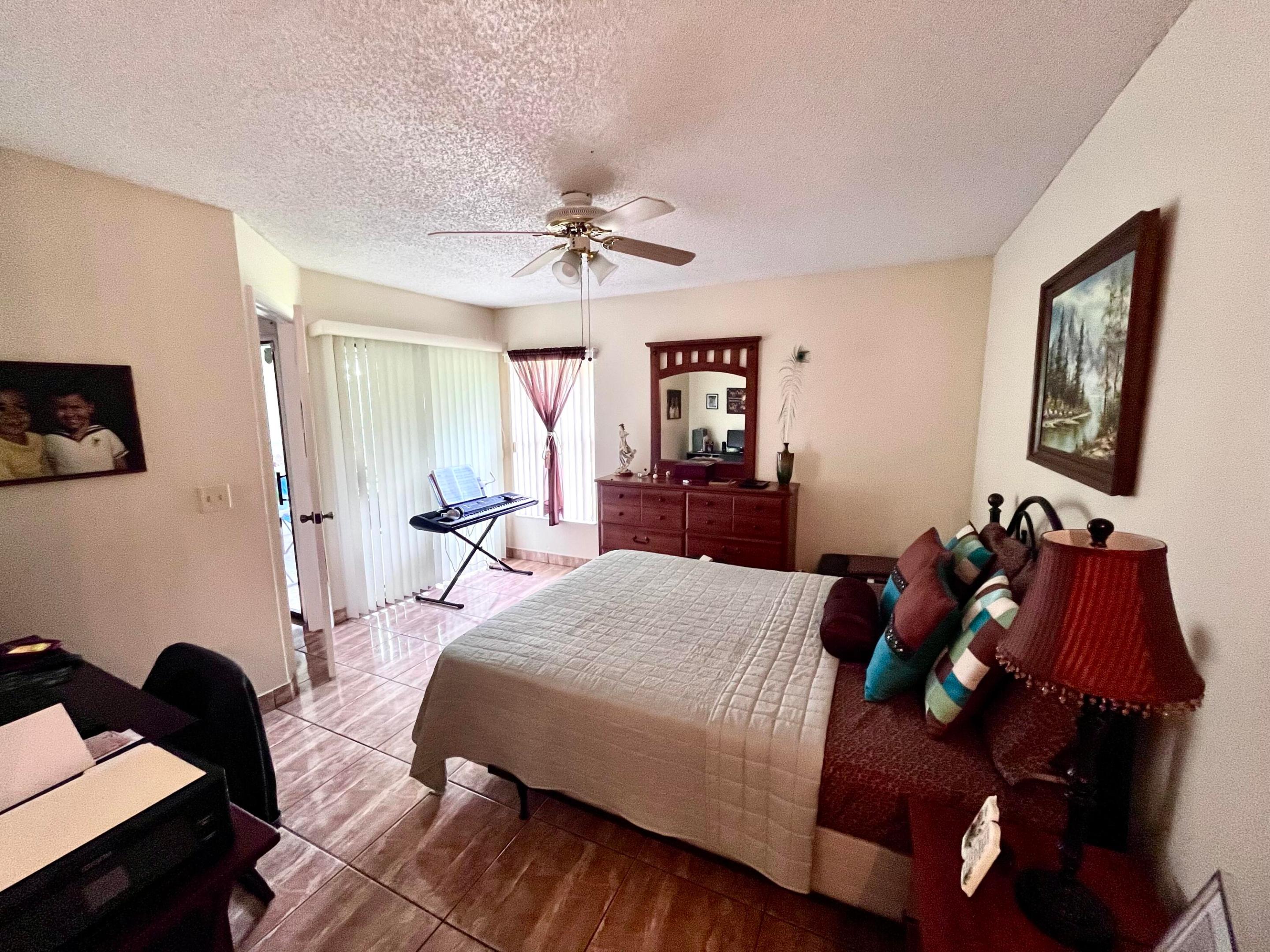 BVL LAKEPOINTE TOWNHOMES - Residential