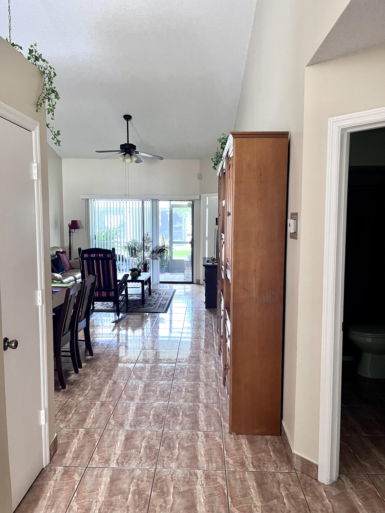BVL LAKEPOINTE TOWNHOMES - Residential