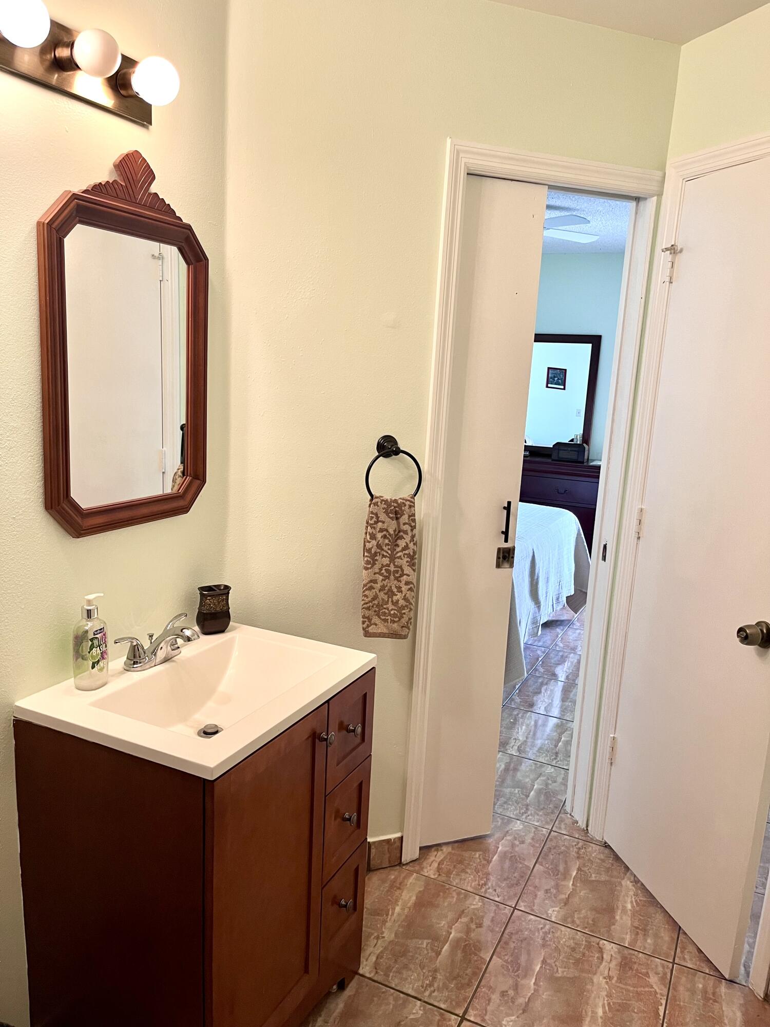 BVL LAKEPOINTE TOWNHOMES - Residential