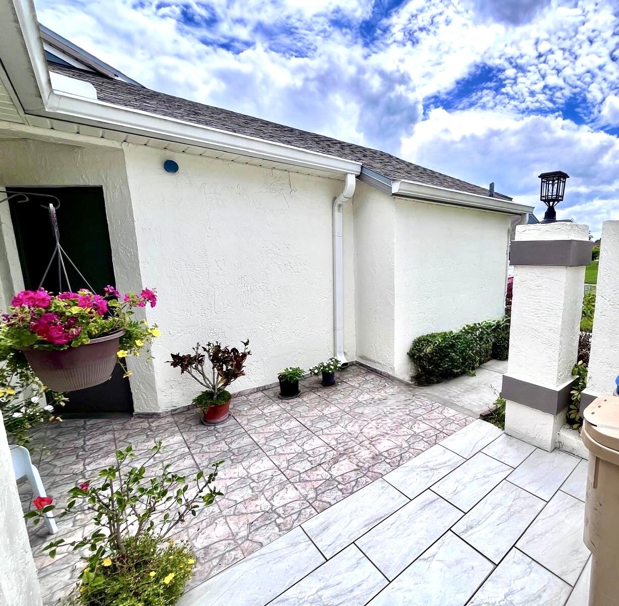 BVL LAKEPOINTE TOWNHOMES - Residential
