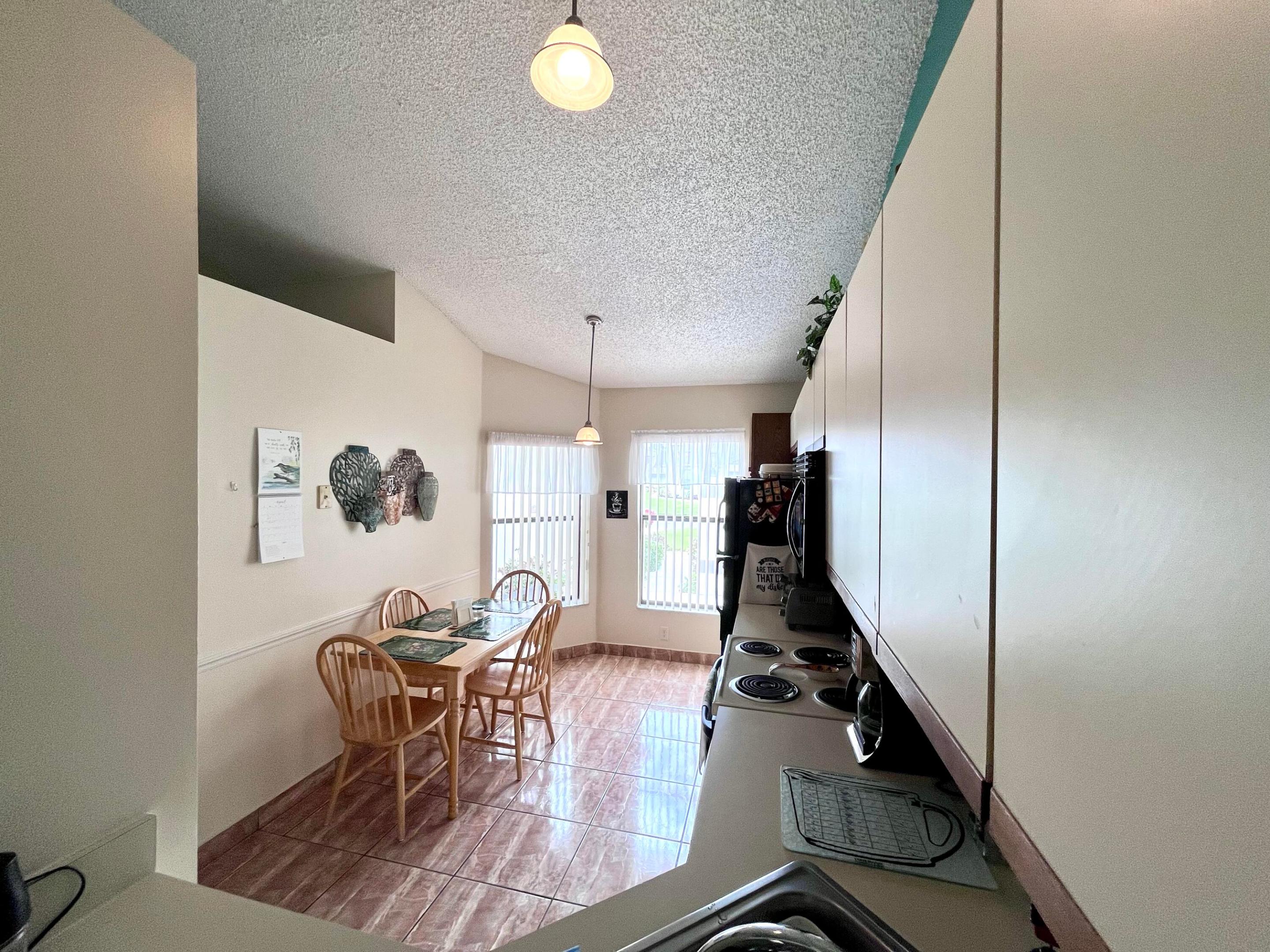 BVL LAKEPOINTE TOWNHOMES - Residential