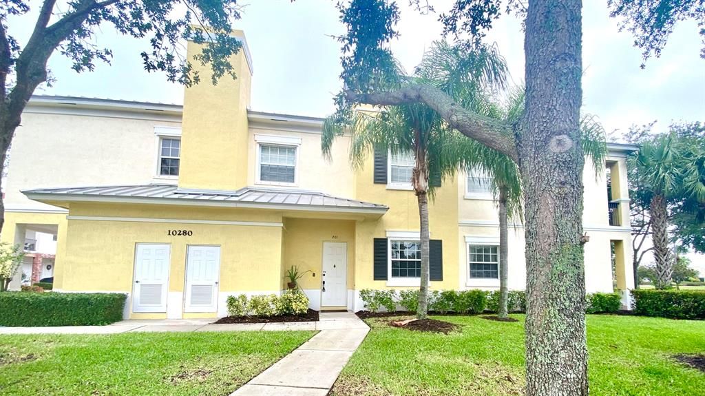 Photo of 10280 SW Stephanie Way #8201, Port St Lucie, FL 34987 (MLS # R10880371)