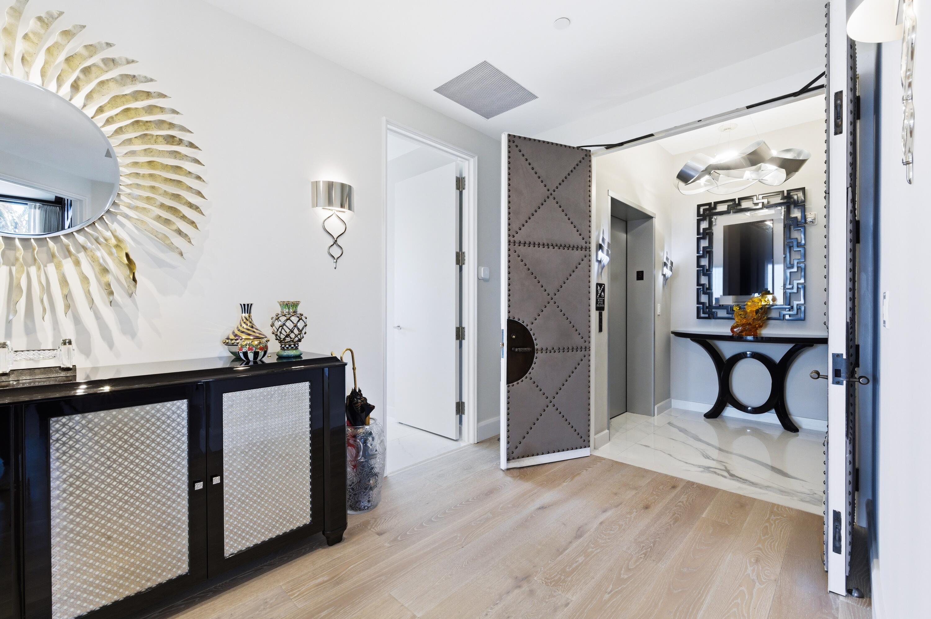 300 Seminole Avenue 3c