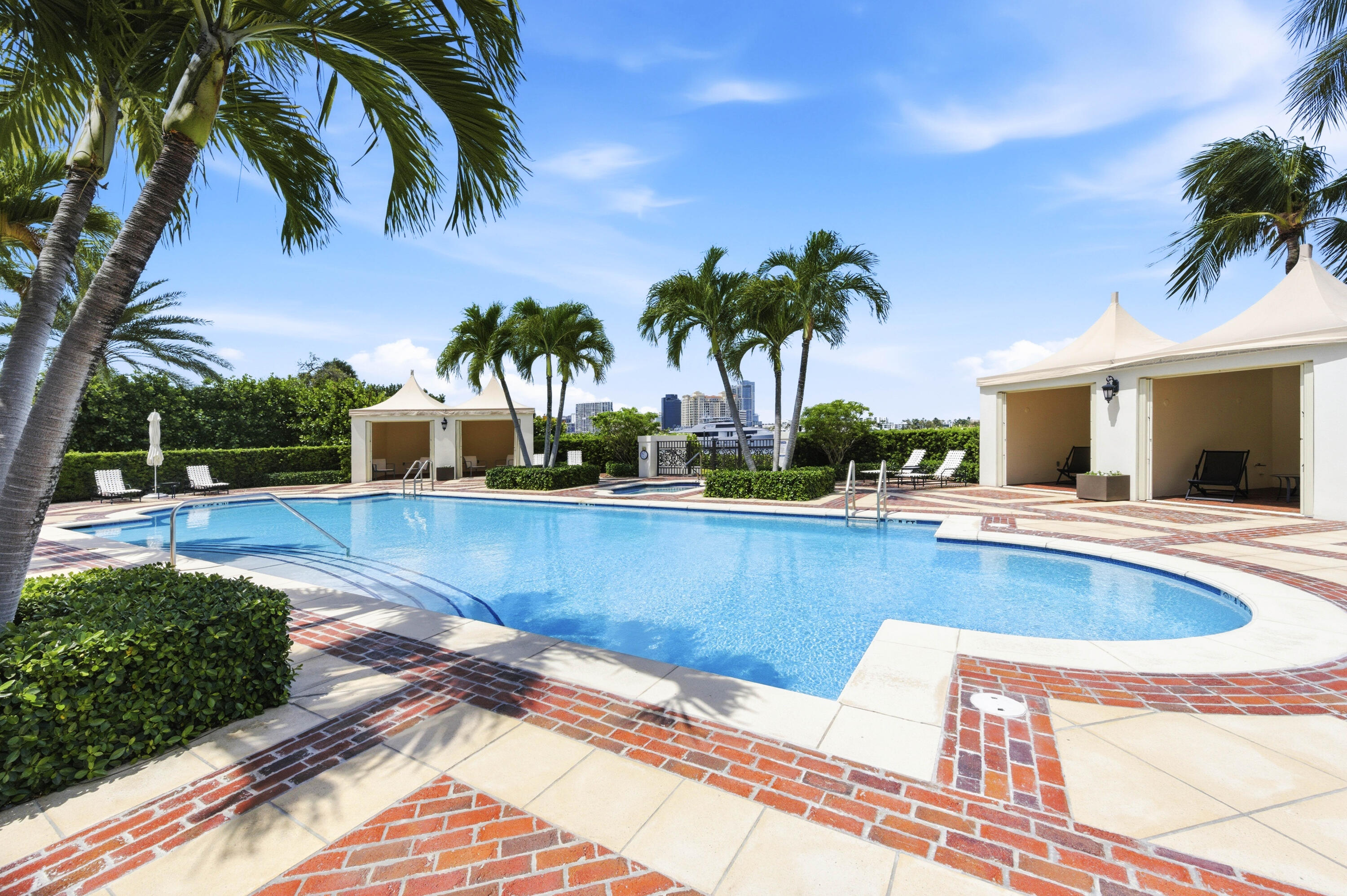 IL LUGANO CONDO - Residential