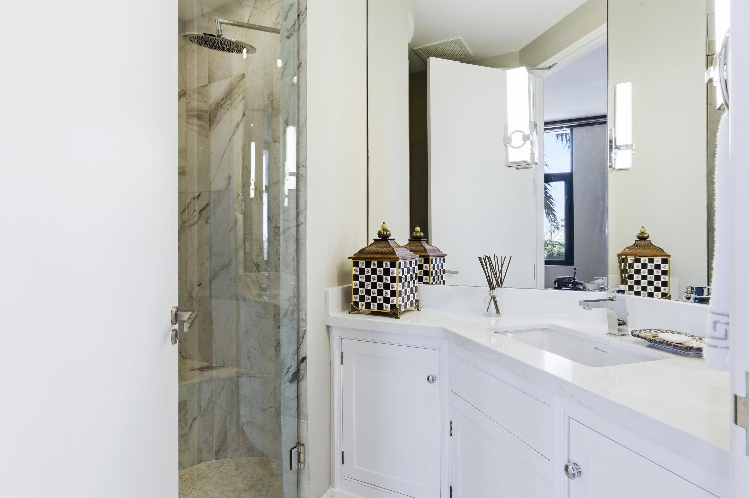 IL LUGANO CONDO - Residential