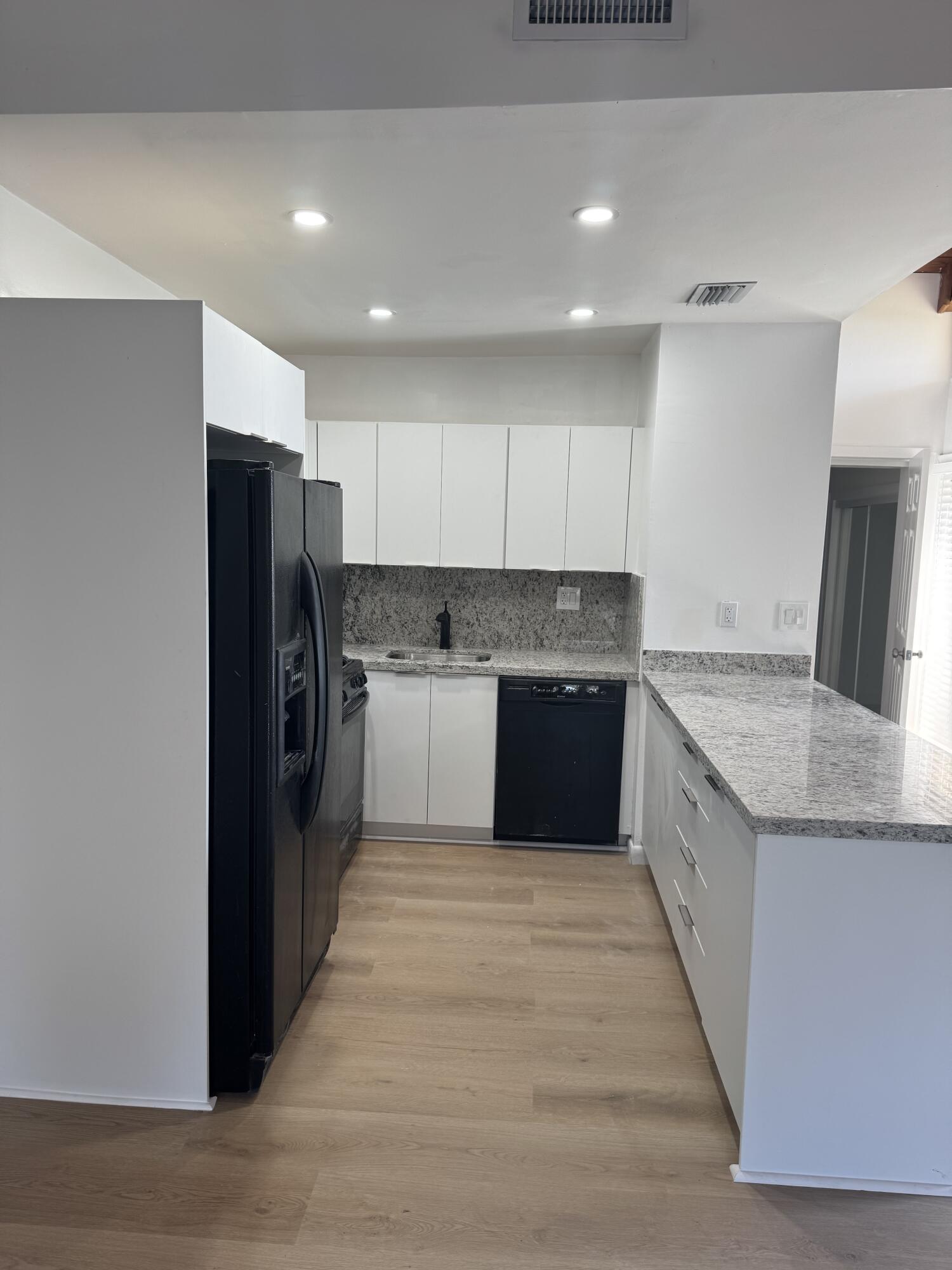 The Dells 64-40 B - Residential Income