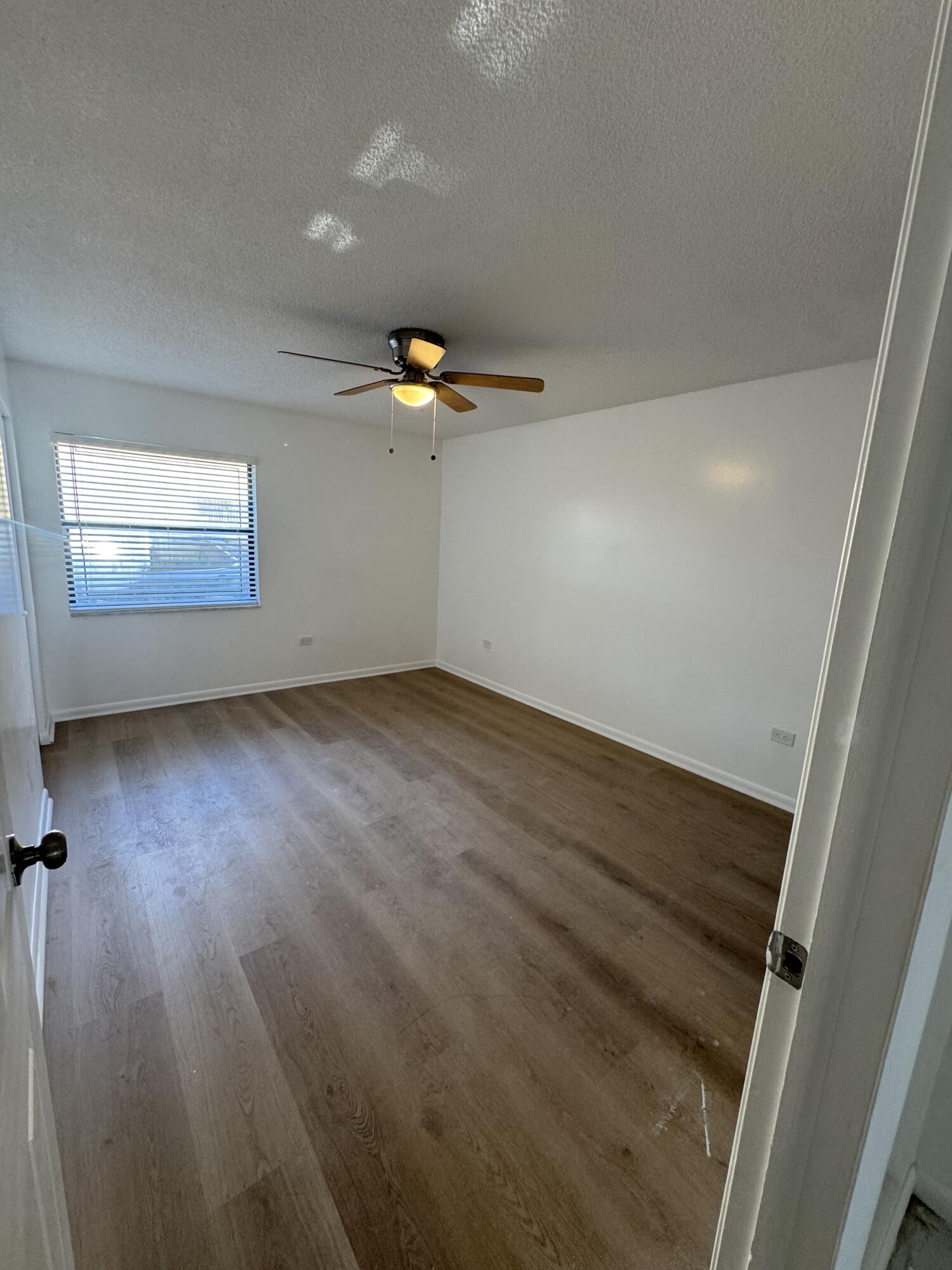 The Dells 64-40 B - Residential Income