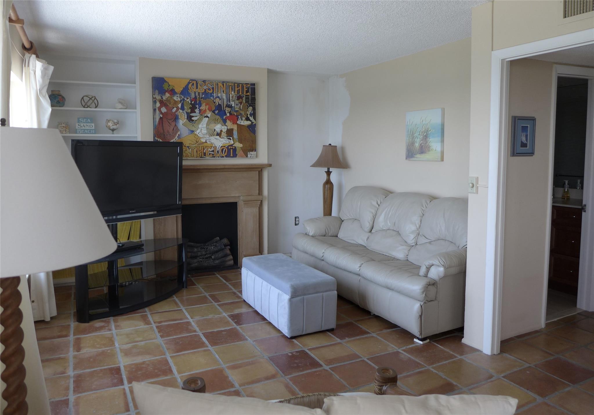 3000 E Sunrise Blvd 9A