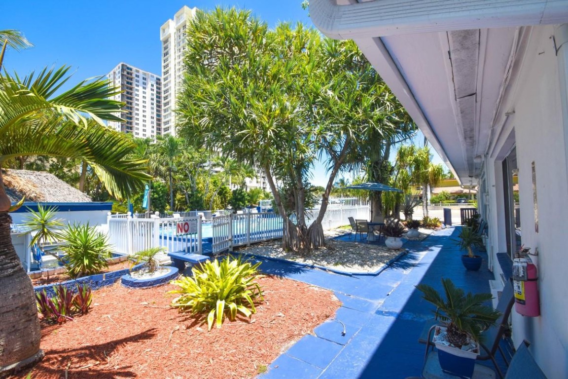 213 S Ocean Boulevard