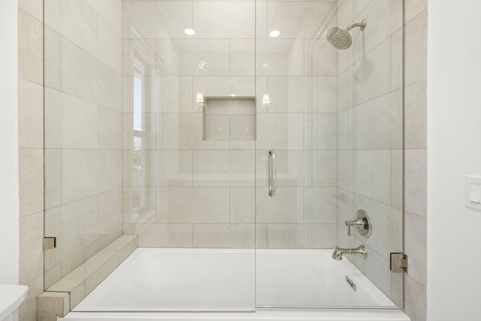 LEWIS SHORE ESTS 3 IN - Residential