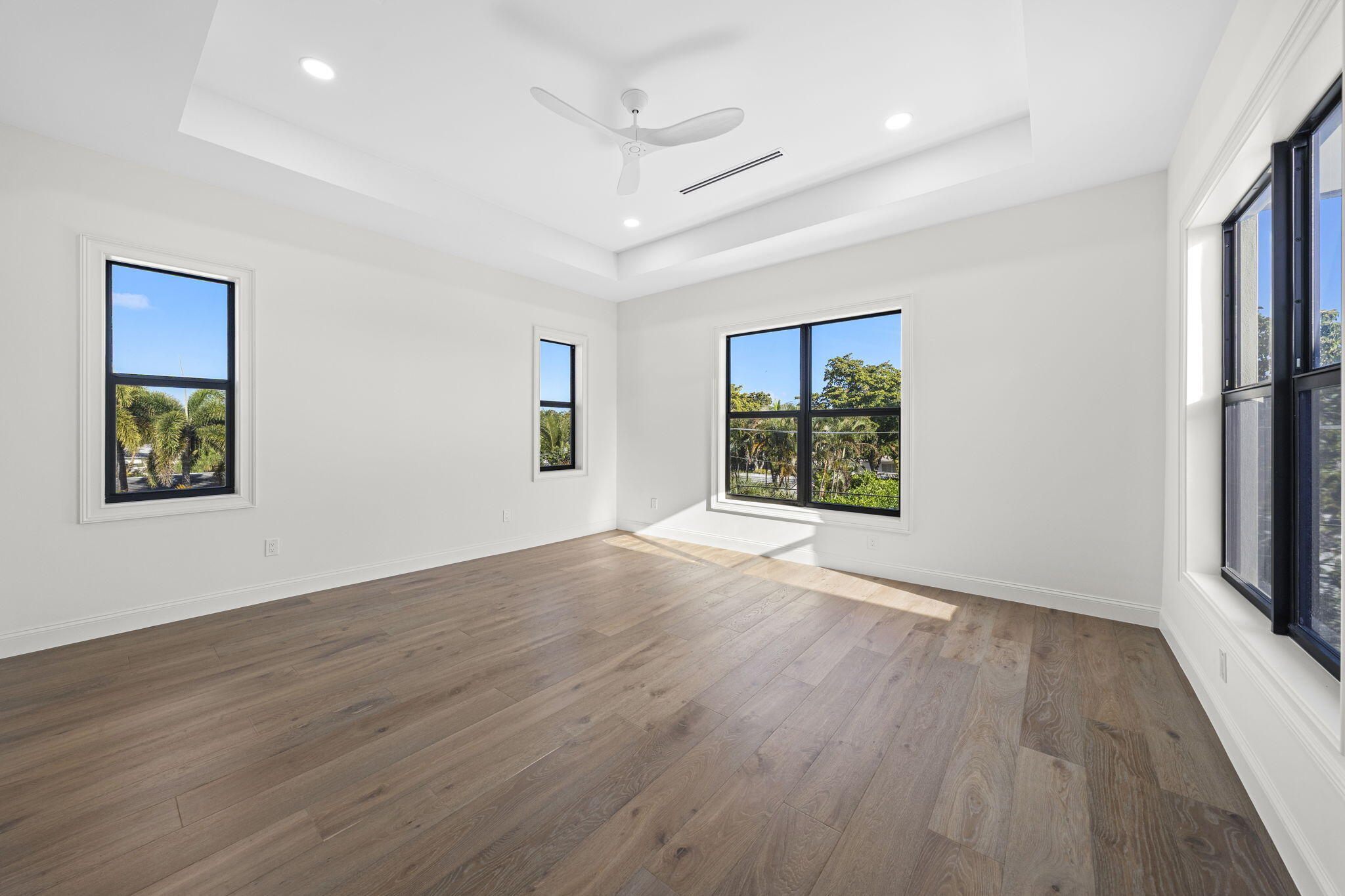 LEWIS SHORE ESTS 3 IN - Residential