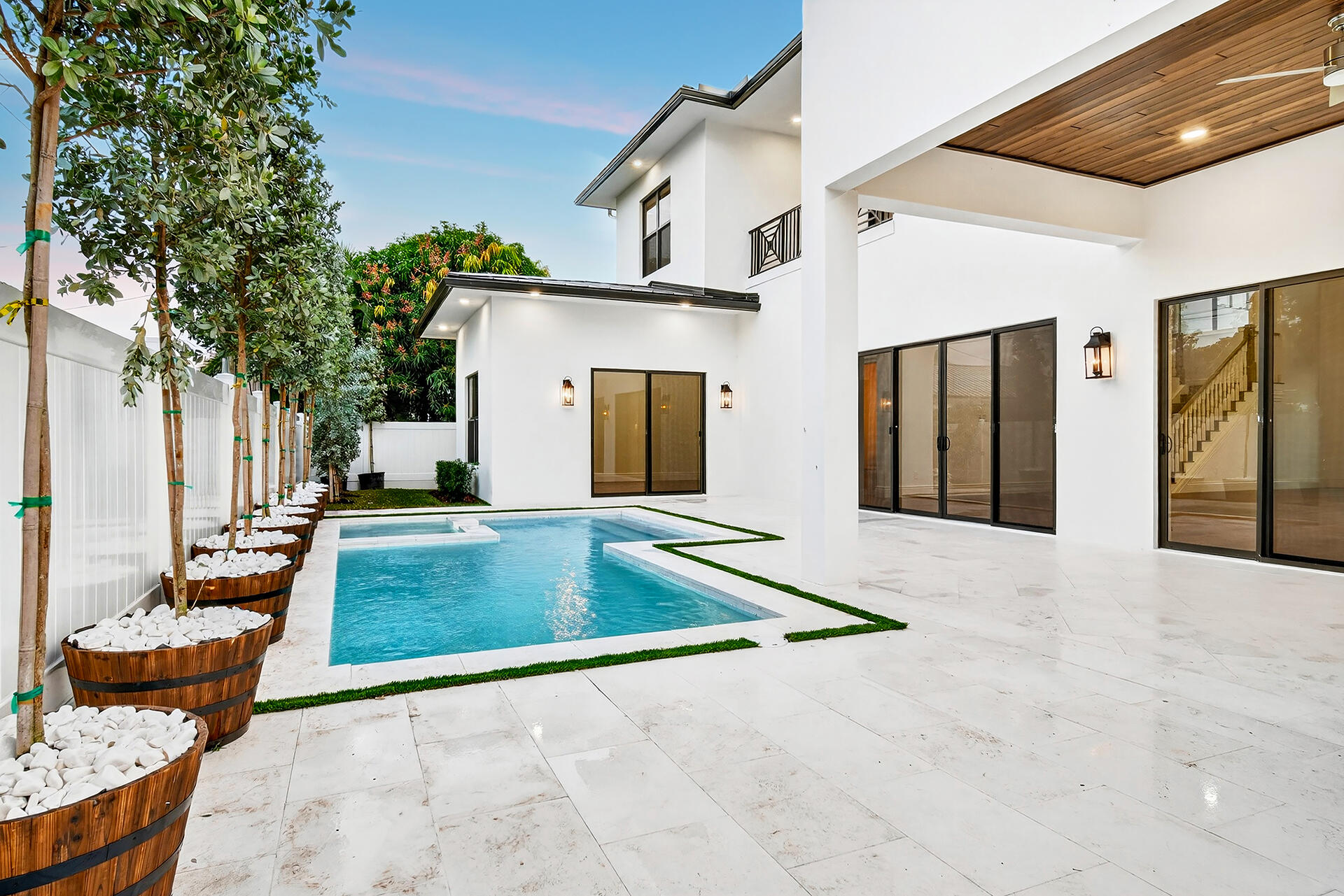 LEWIS SHORE ESTS 3 IN - Residential