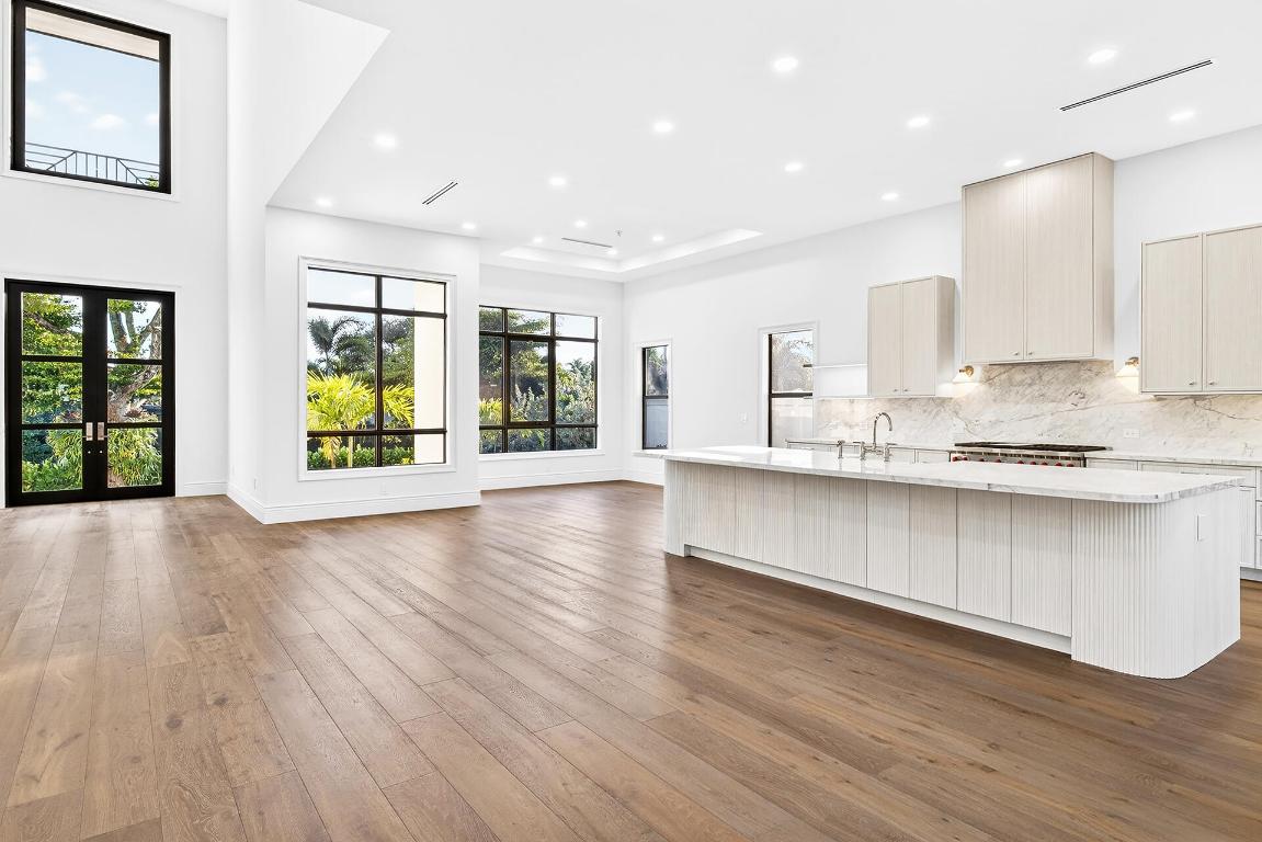 LEWIS SHORE ESTS 3 IN - Residential