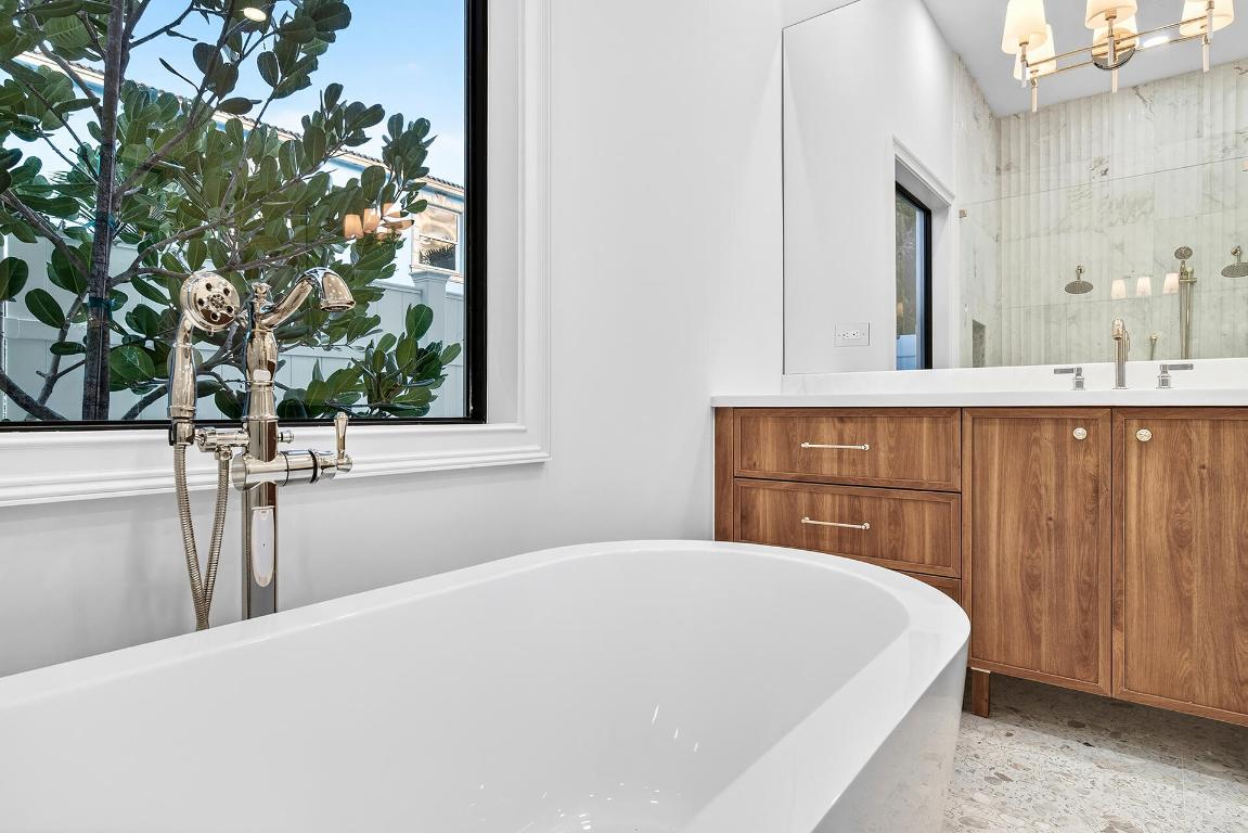 LEWIS SHORE ESTS 3 IN - Residential