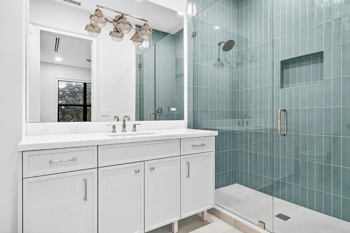 LEWIS SHORE ESTS 3 IN - Residential