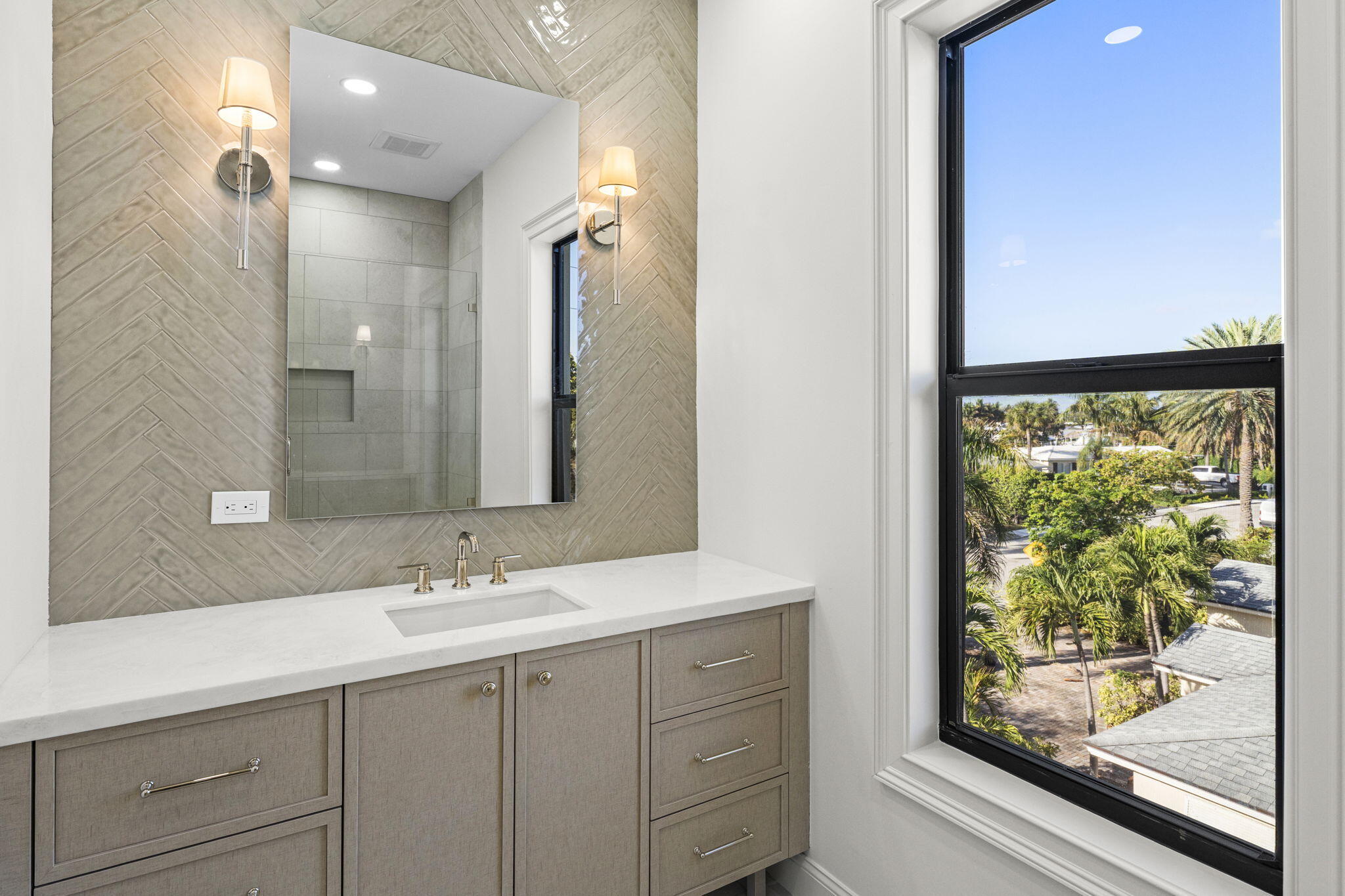 LEWIS SHORE ESTS 3 IN - Residential