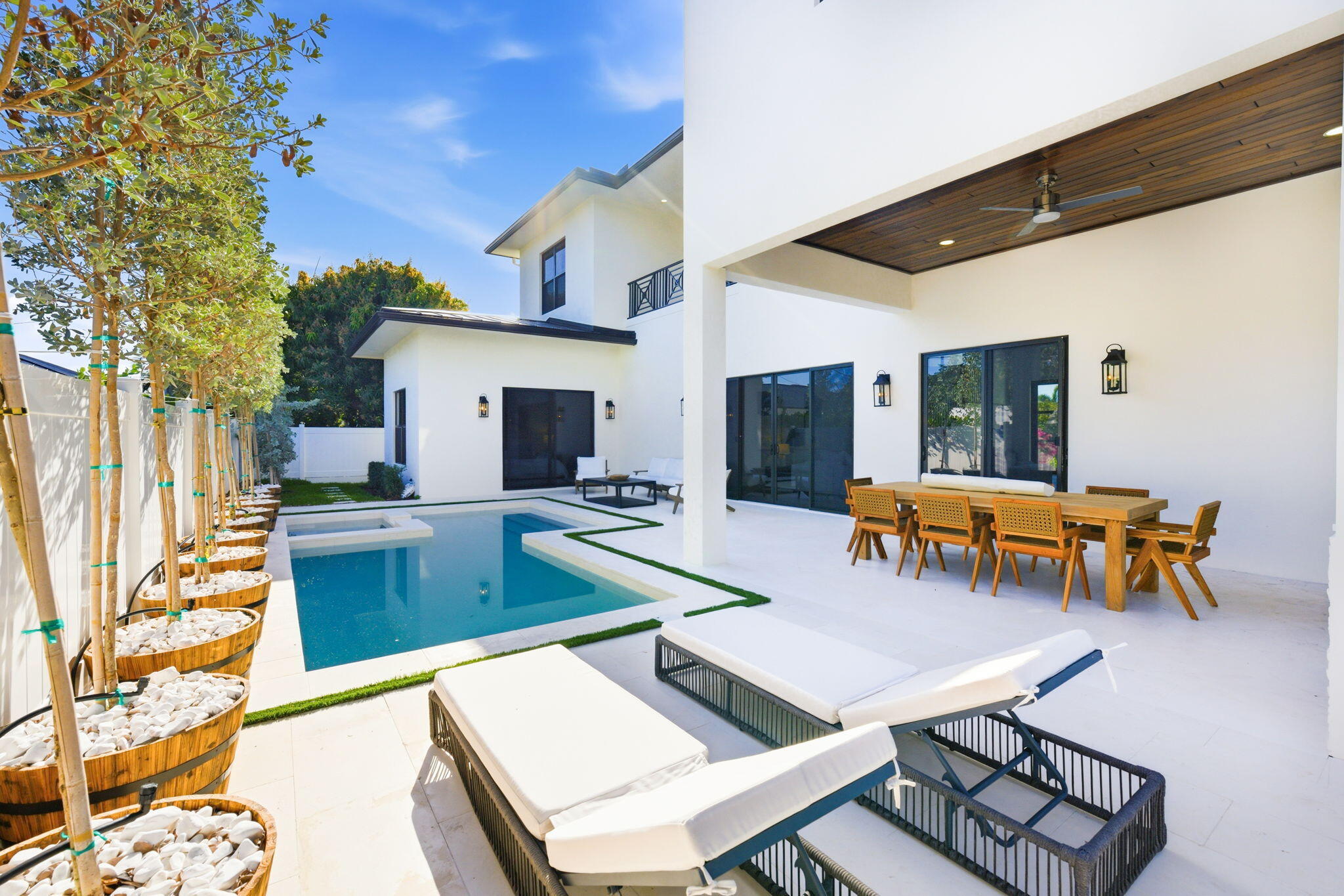 LEWIS SHORE ESTS 3 IN - Residential