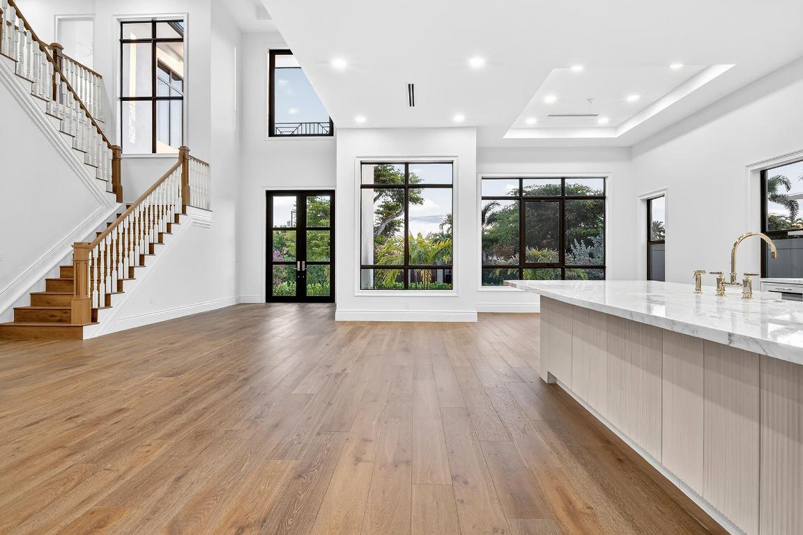 LEWIS SHORE ESTS 3 IN - Residential