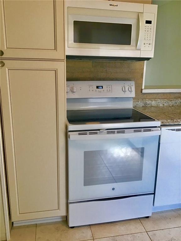 APRIL MIST CONDO - Residential Lease