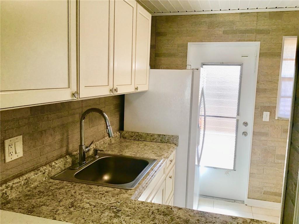 APRIL MIST CONDO - Residential Lease