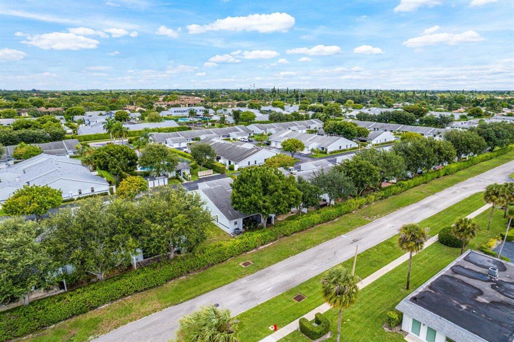 ARBOURS II OF THE PALM BEACHES CONDO - Residential