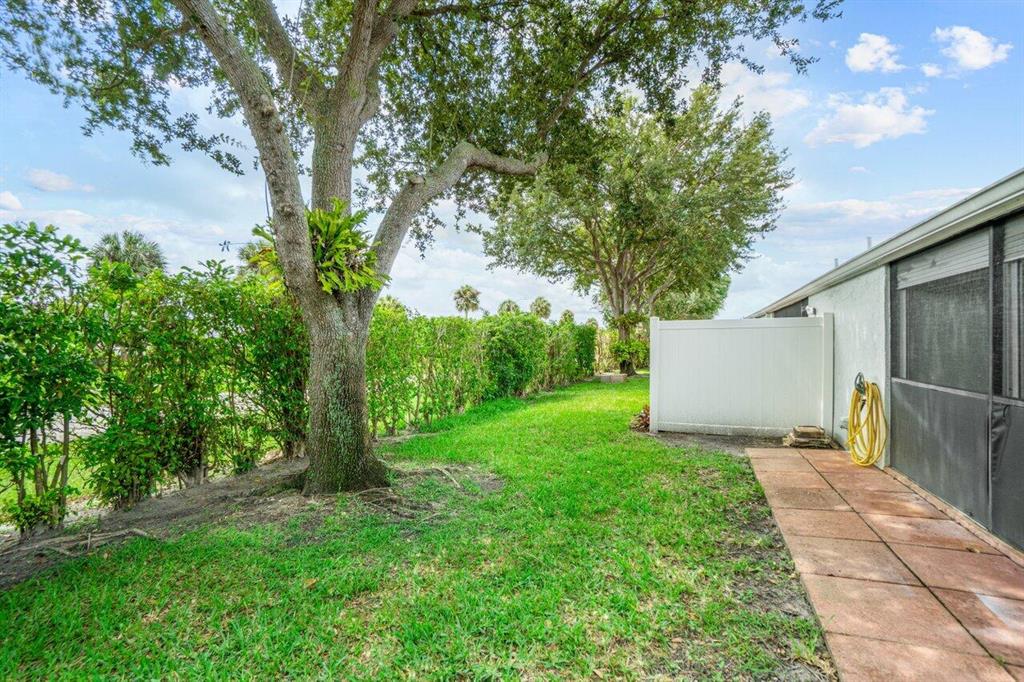 ARBOURS II OF THE PALM BEACHES CONDO - Residential