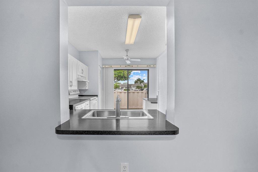 ARBOURS II OF THE PALM BEACHES CONDO - Residential