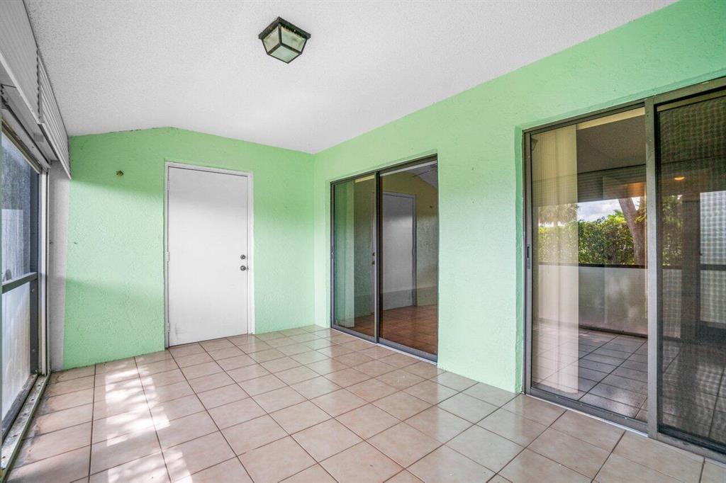 ARBOURS II OF THE PALM BEACHES CONDO - Residential