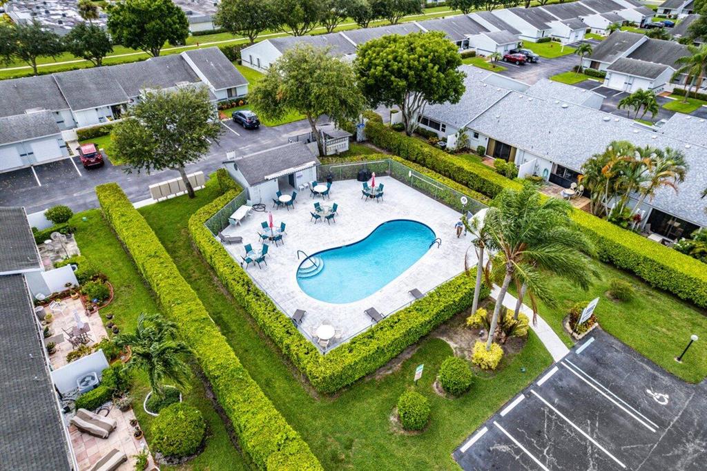 ARBOURS II OF THE PALM BEACHES CONDO - Residential