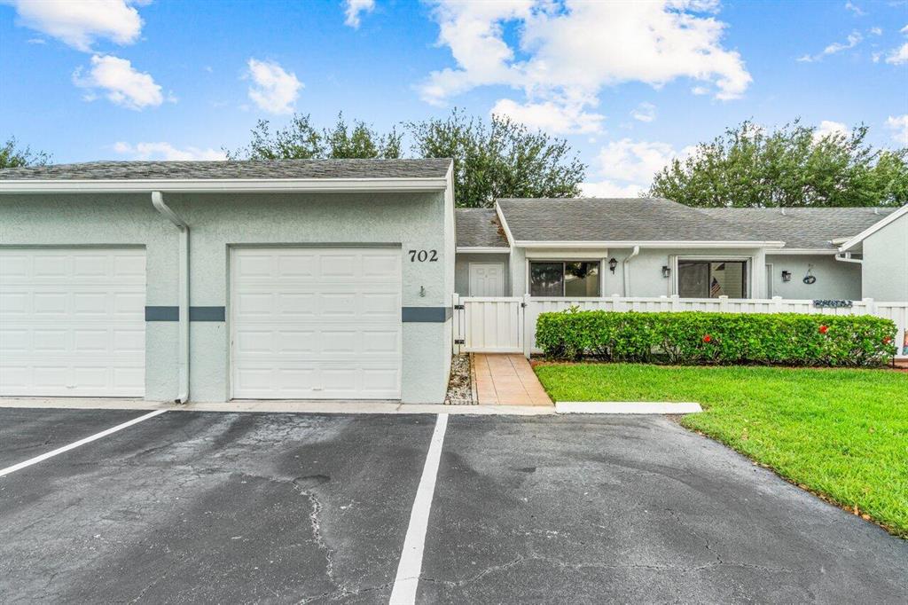 ARBOURS II OF THE PALM BEACHES CONDO - Residential