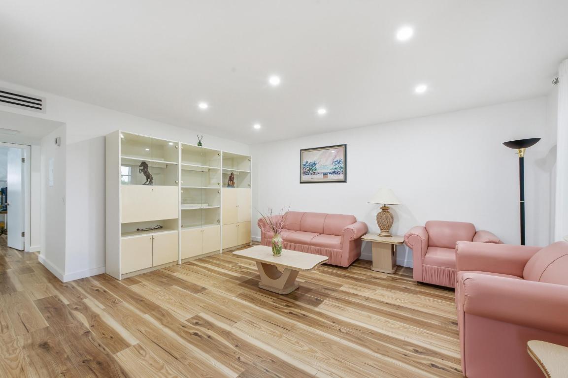 KINGS POINT NORMANDY CONDOS - Residential