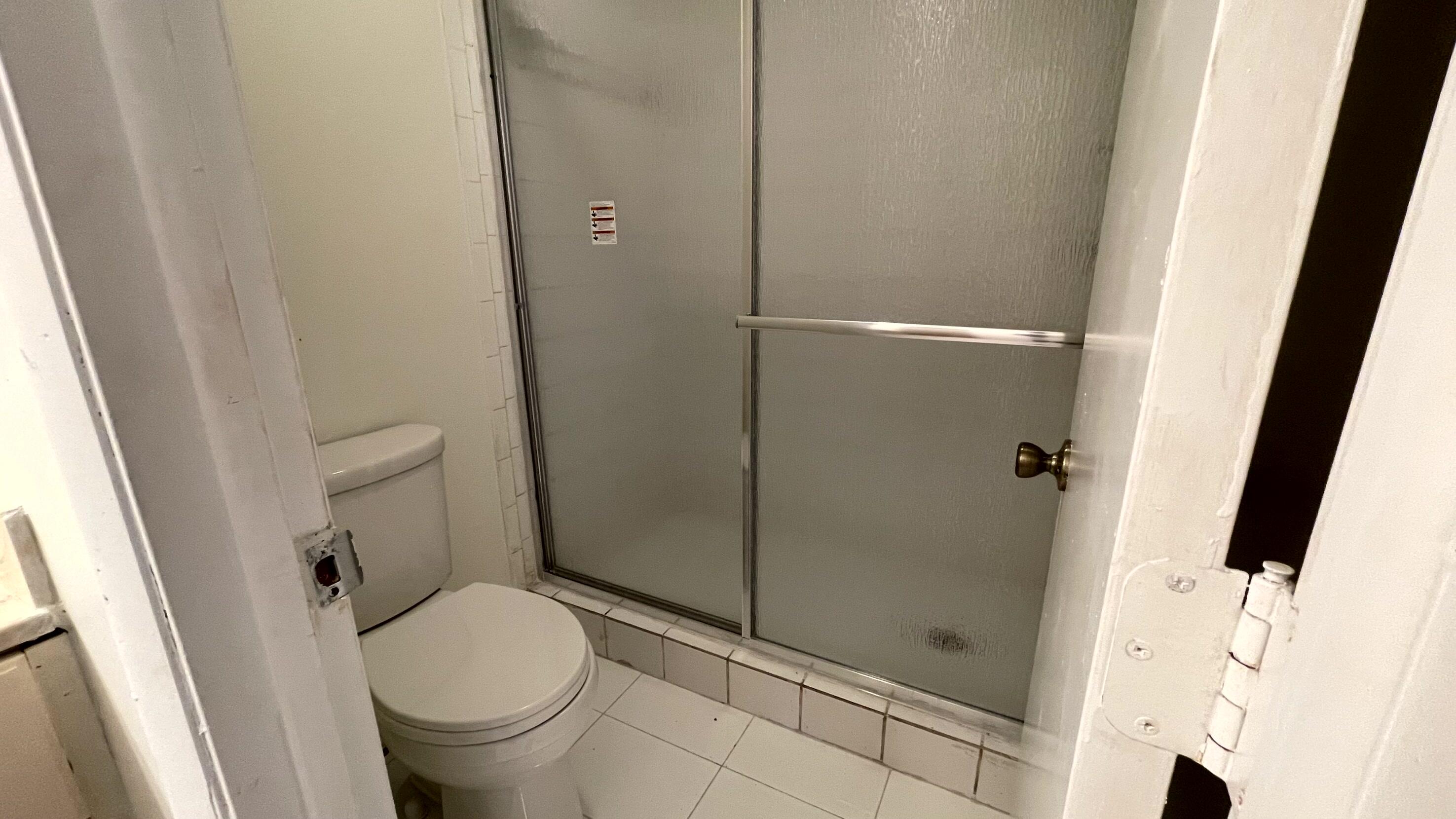 WESTVIEW CONDOMINIUM NO THREE - Residential Lease