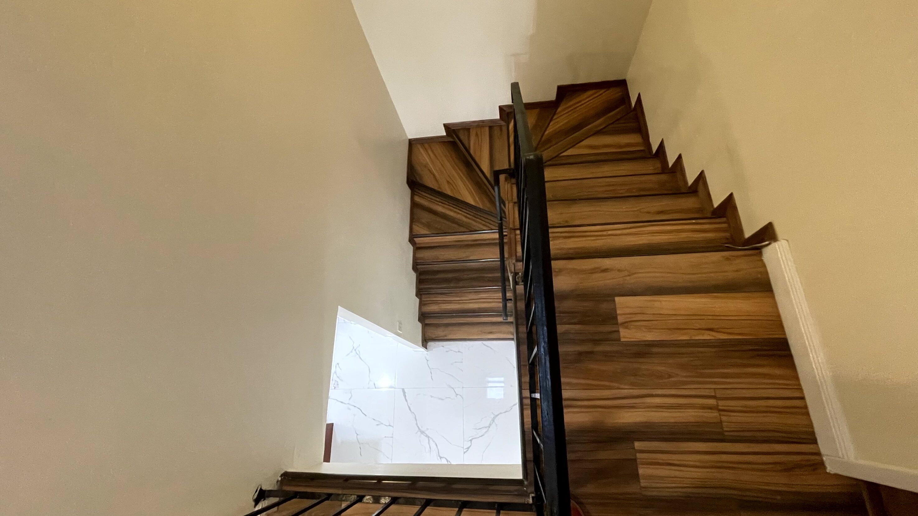 WESTVIEW CONDOMINIUM NO THREE - Residential Lease