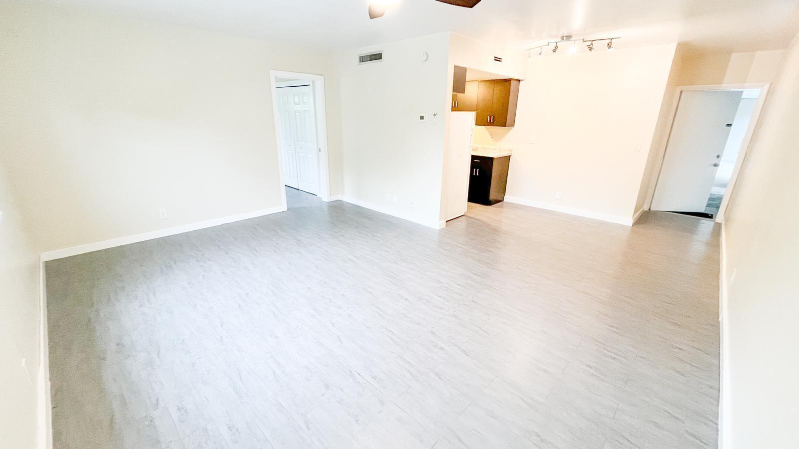 LAKE WORTH TOWN OF - Residential Lease