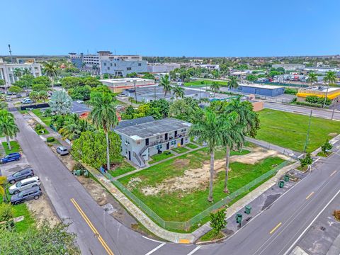 186 NW 1st Street Homestead FL 33030