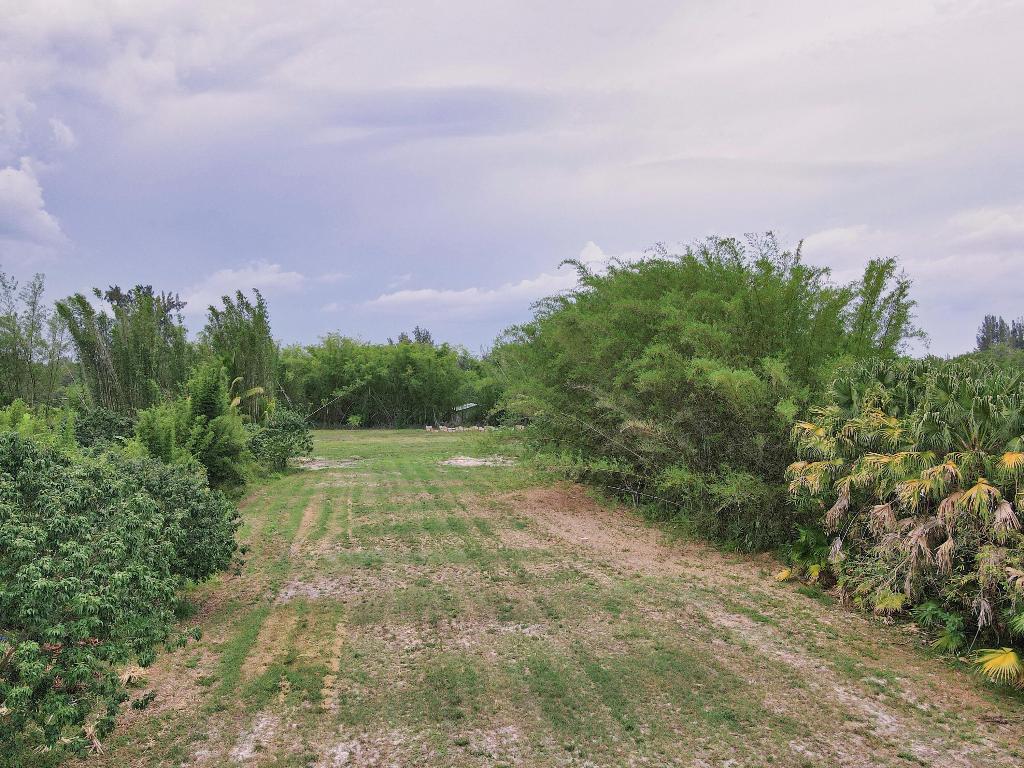 LOXAHATCHEE GROVES - Land