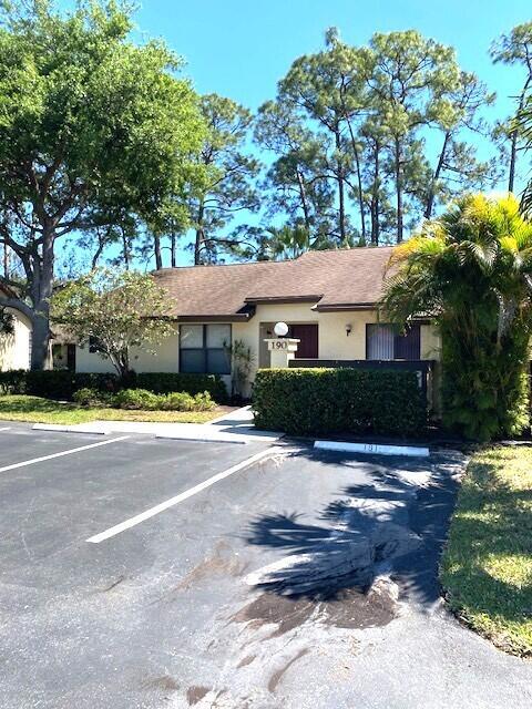 190 Mastic Tree Court