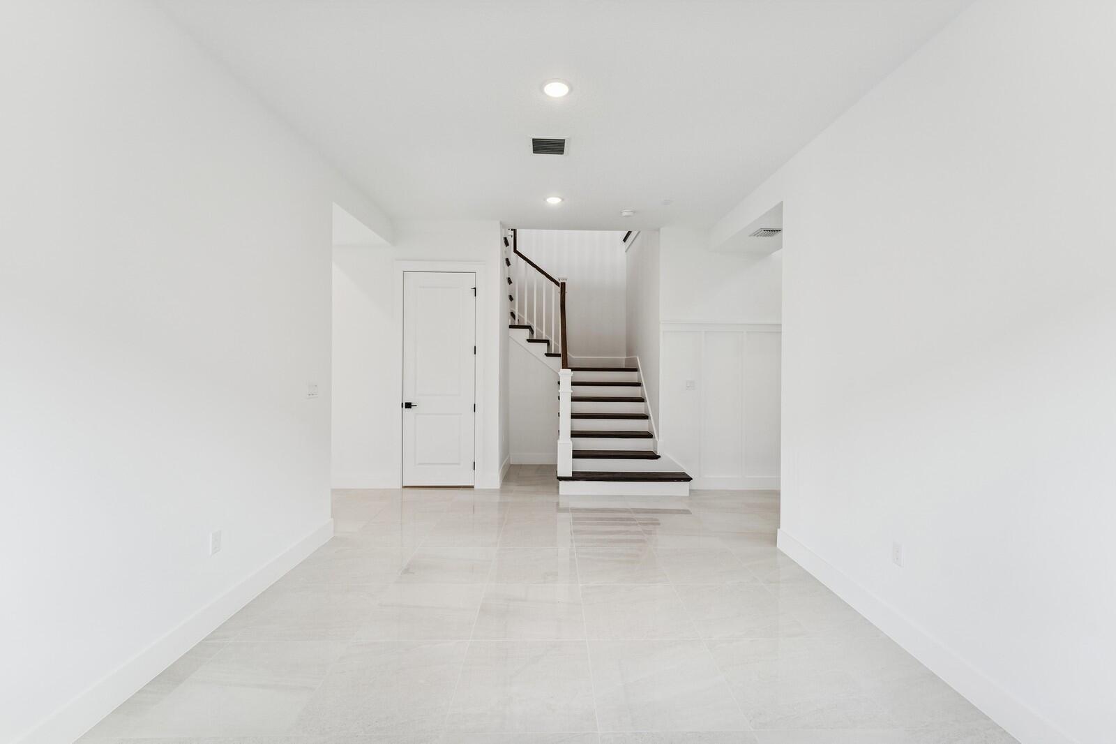 SALERNO RESERVE AT SHOWCA - Residential