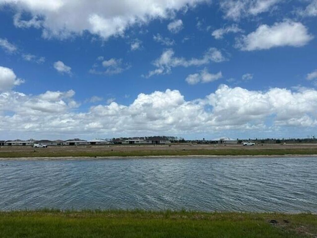 Photo of 13946 SW Gingerline Drive, Port Saint Lucie, FL 34987 (MLS # R10999098)