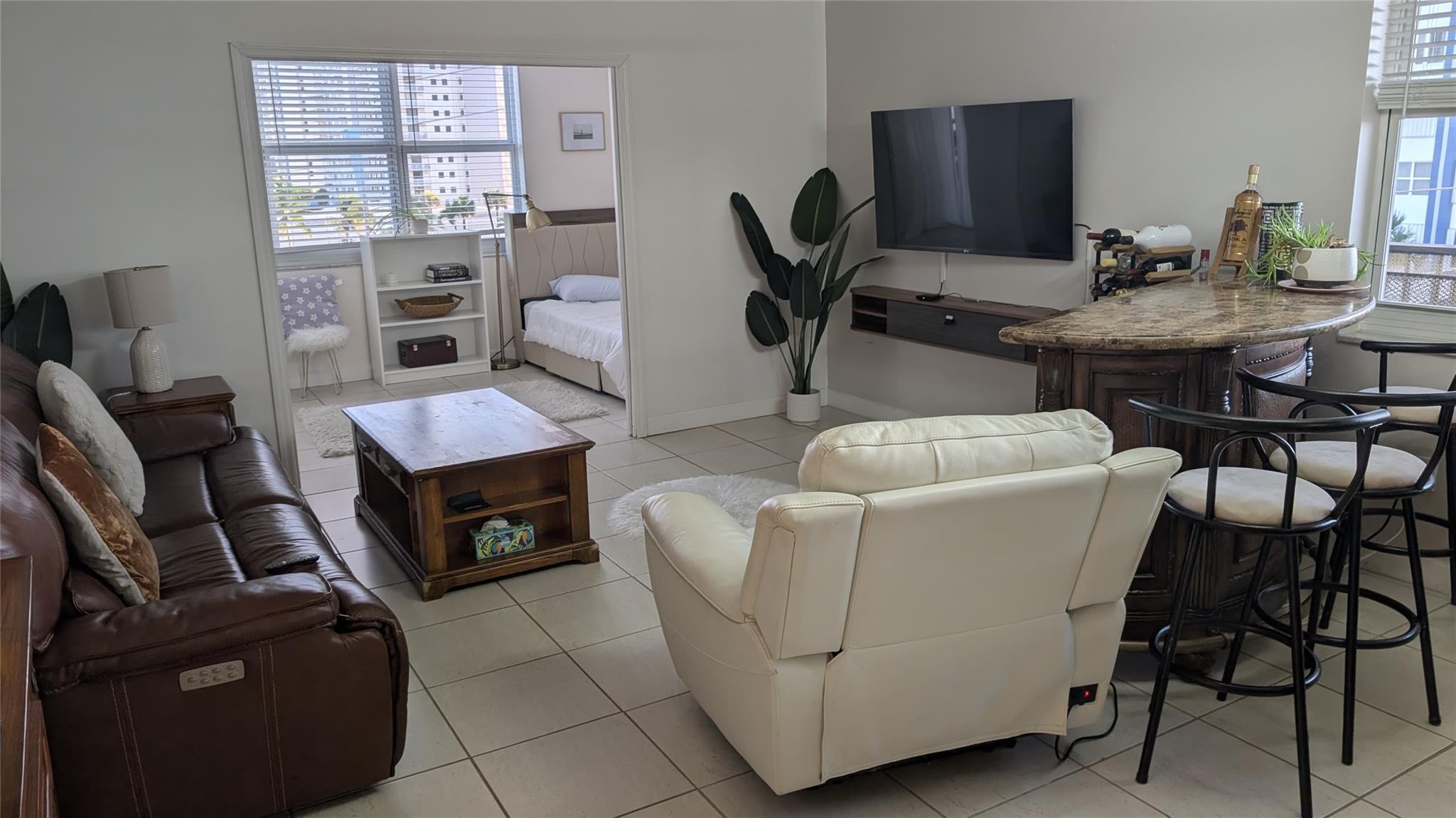 Oxford Towers - Residential Lease